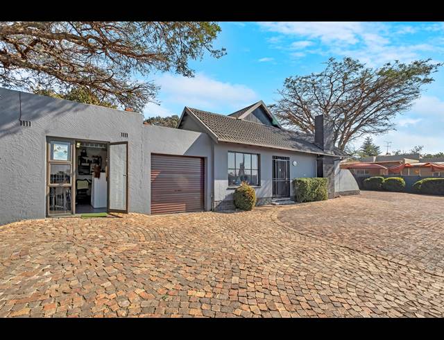 3 BEDROOM HOUSE FOR SALE IN WENDYWOOD